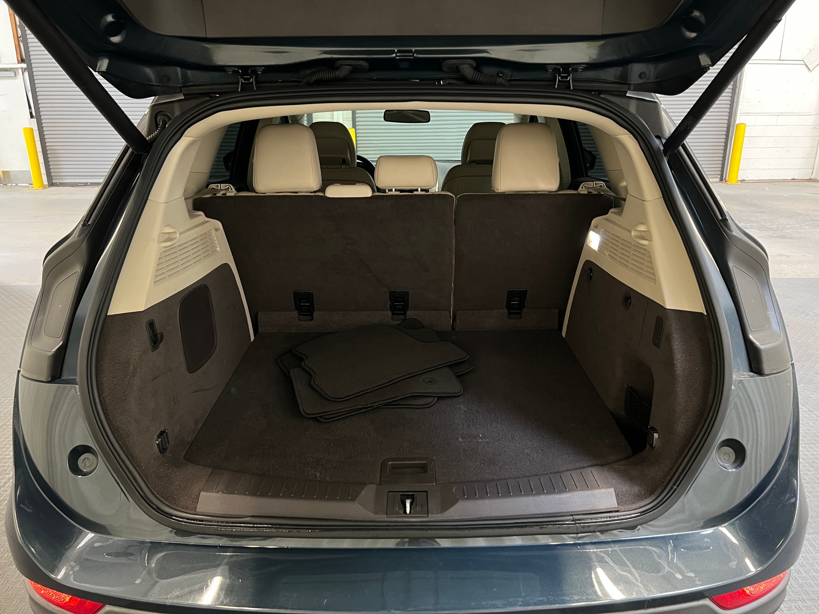 Thumbnail: 2019 Lincoln MKC - 6