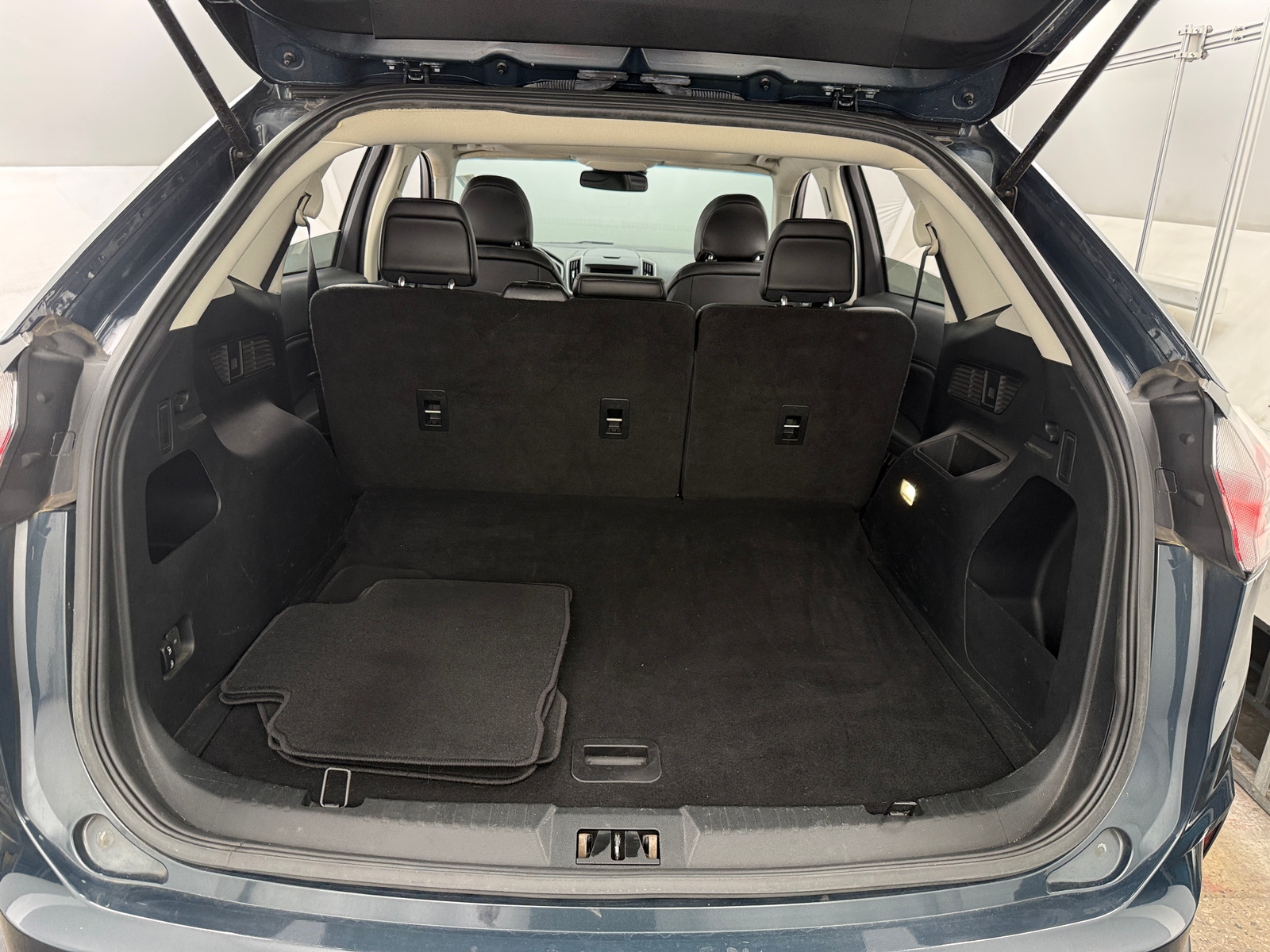 Thumbnail: 2019 Ford Edge - 6