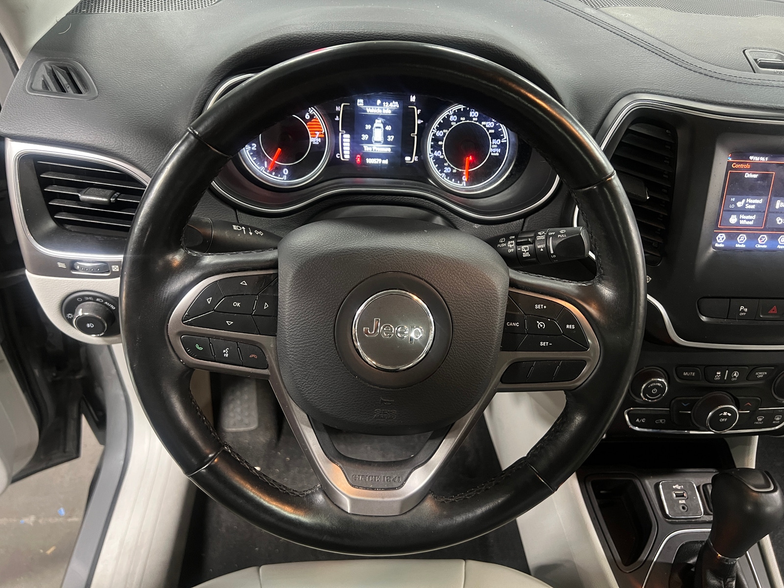 Thumbnail: 2021 Jeep Cherokee - 5