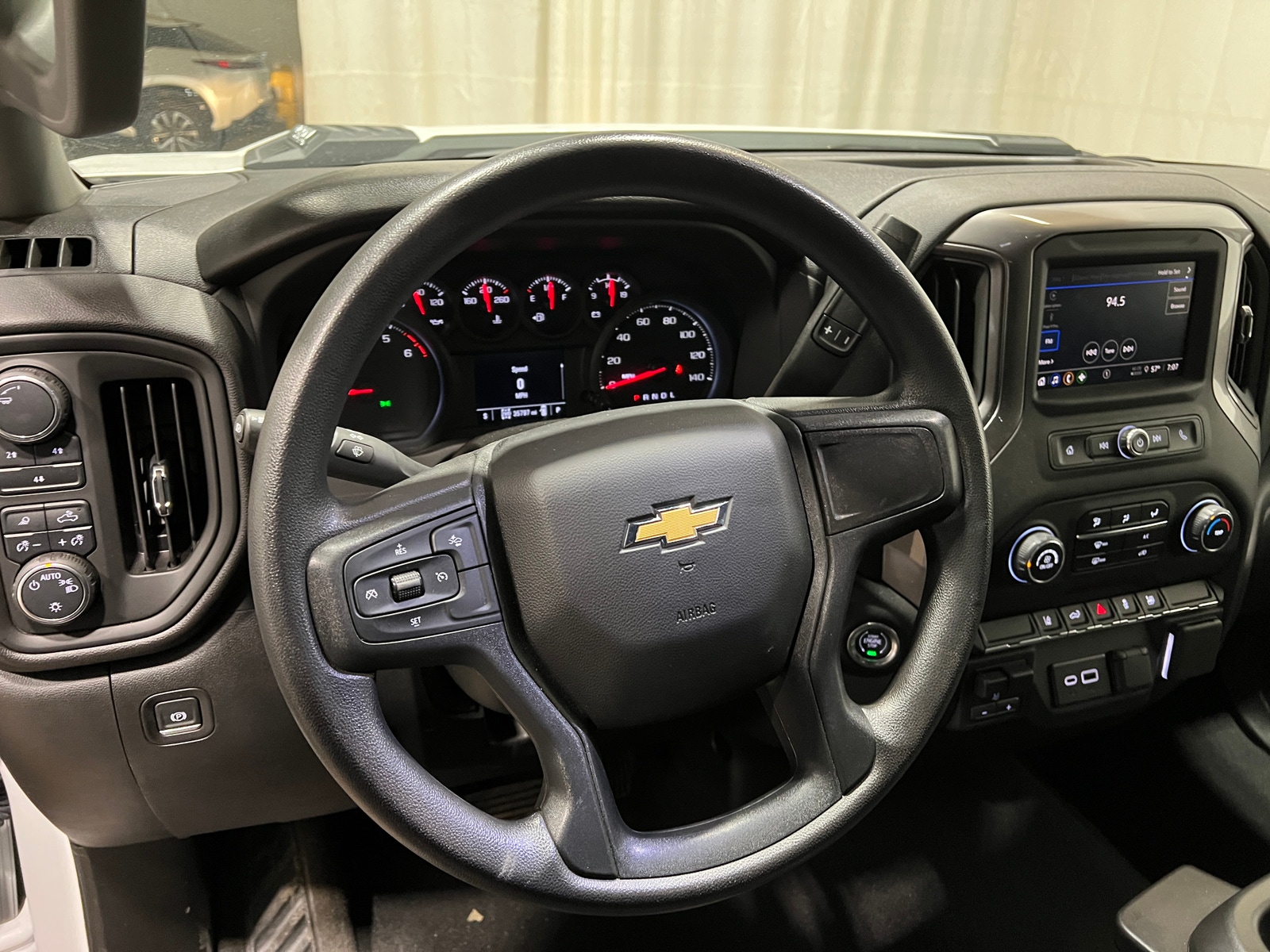 Thumbnail: 2025 Chevrolet Silverado 2500 - 5