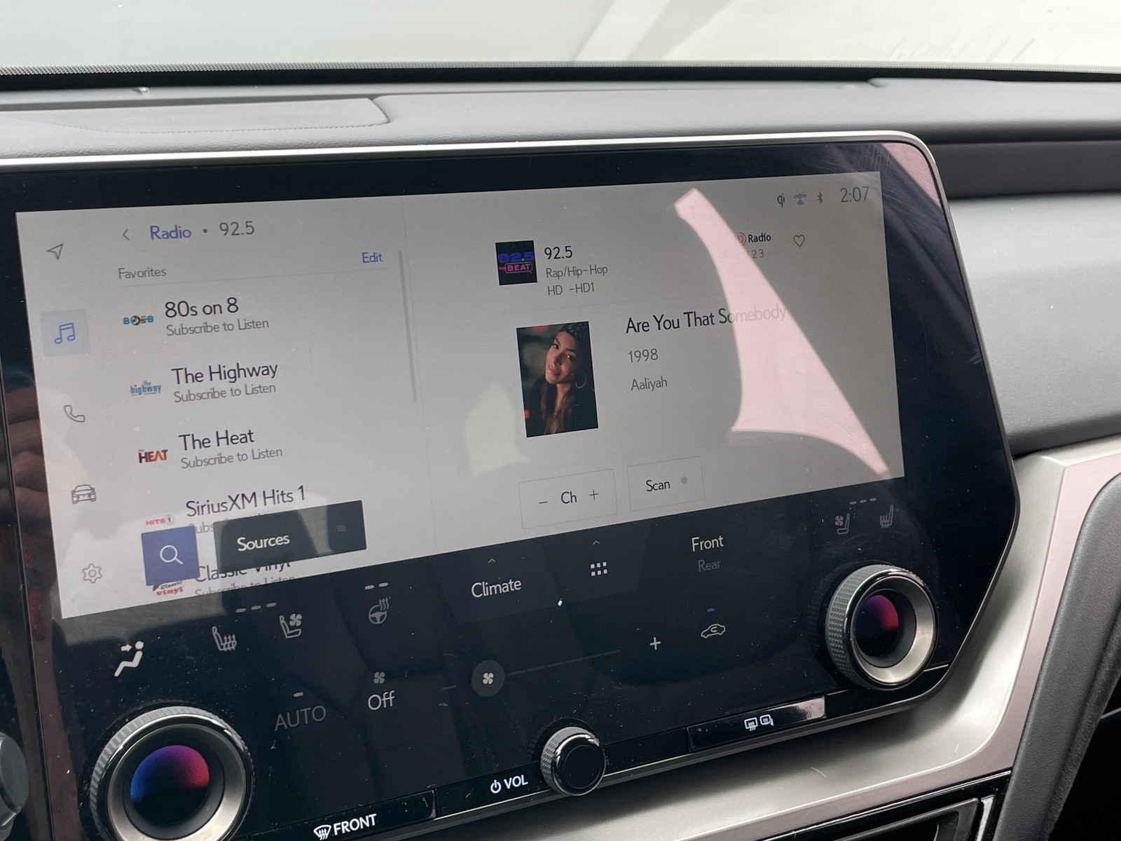 Thumbnail: 2025 Lexus TX - 4