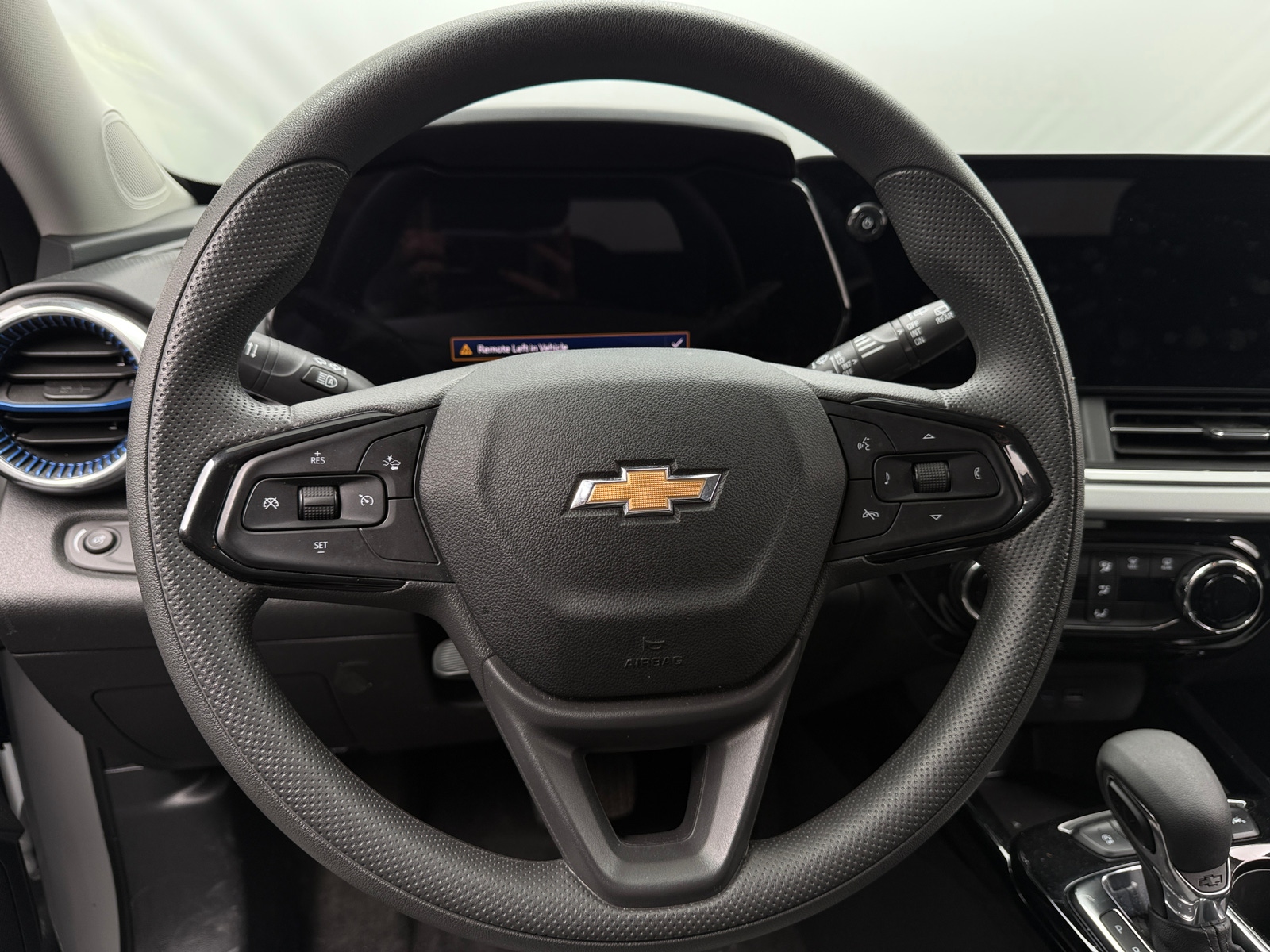 Thumbnail: 2025 Chevrolet Trax - 5