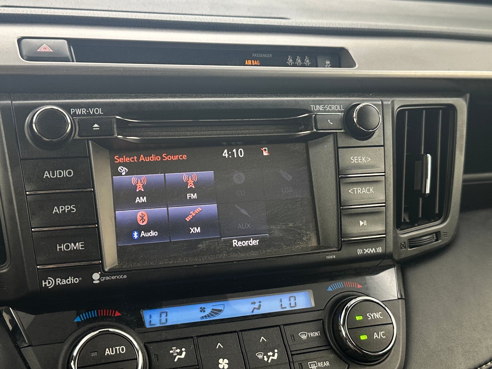 Thumbnail: 2018 Toyota RAV4 - 4