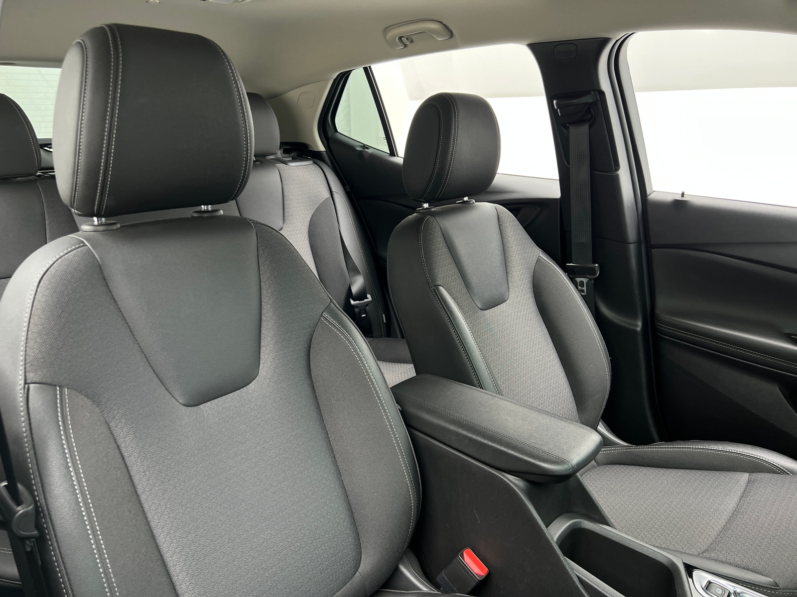 Thumbnail: 2025 Buick Encore GX - 2