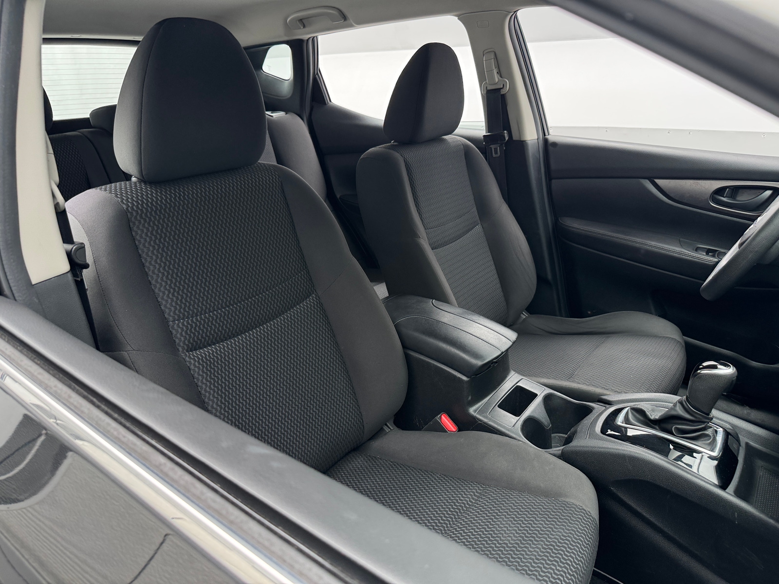 Thumbnail: 2018 Nissan Rogue Sport - 2