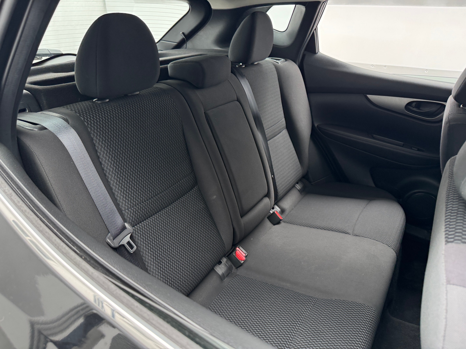 Thumbnail: 2018 Nissan Rogue Sport - 6