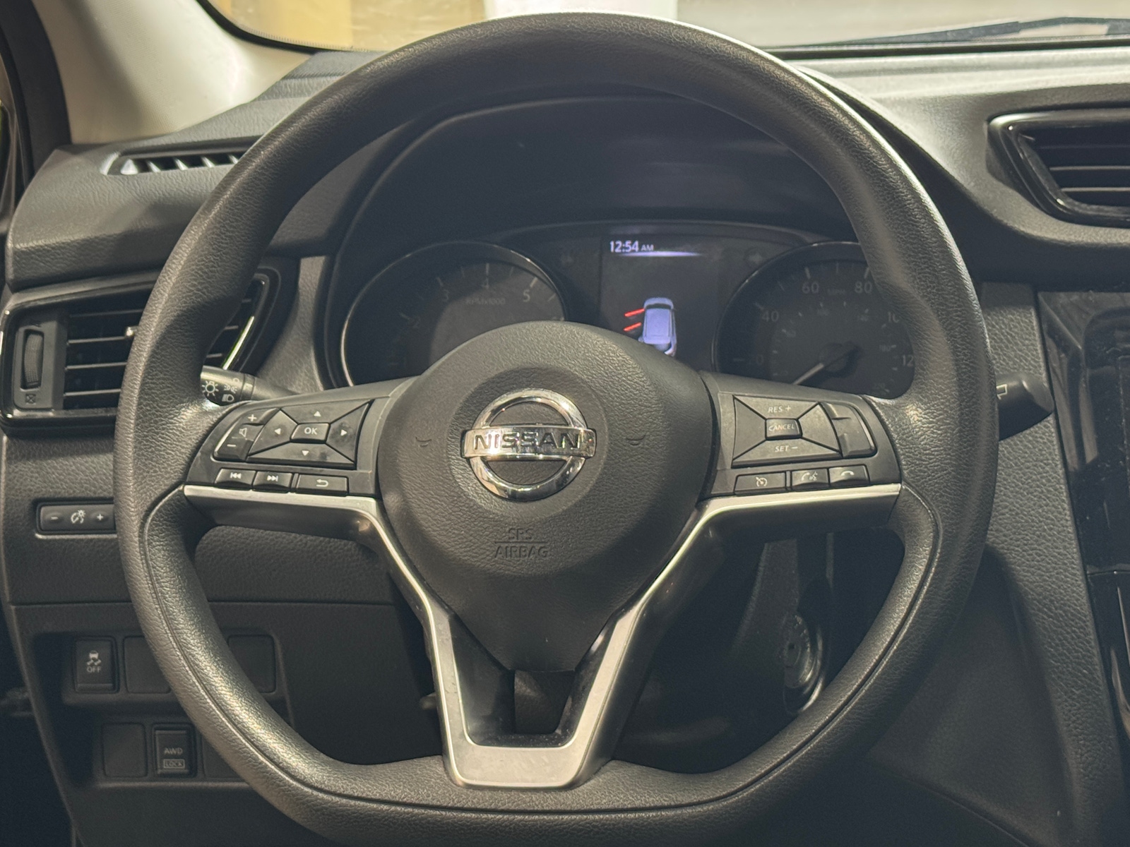 Thumbnail: 2018 Nissan Rogue Sport - 5