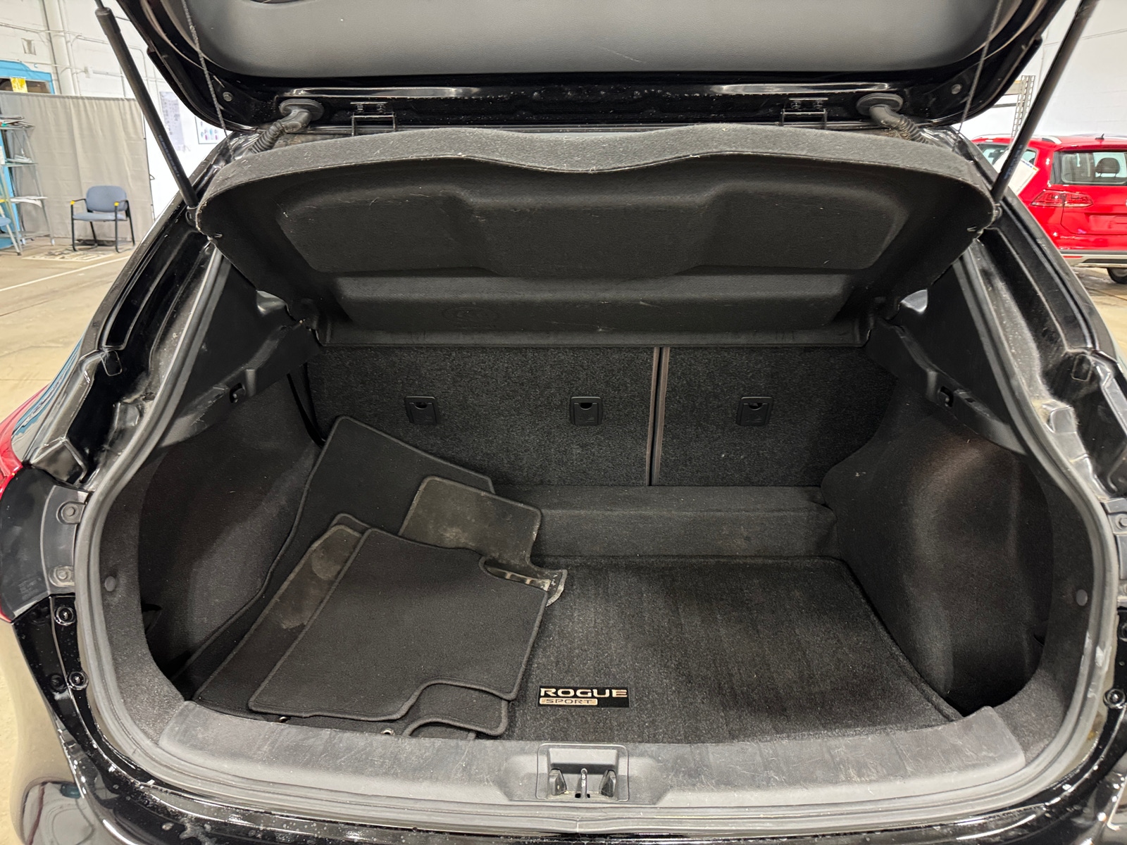 Thumbnail: 2018 Nissan Rogue Sport - 7