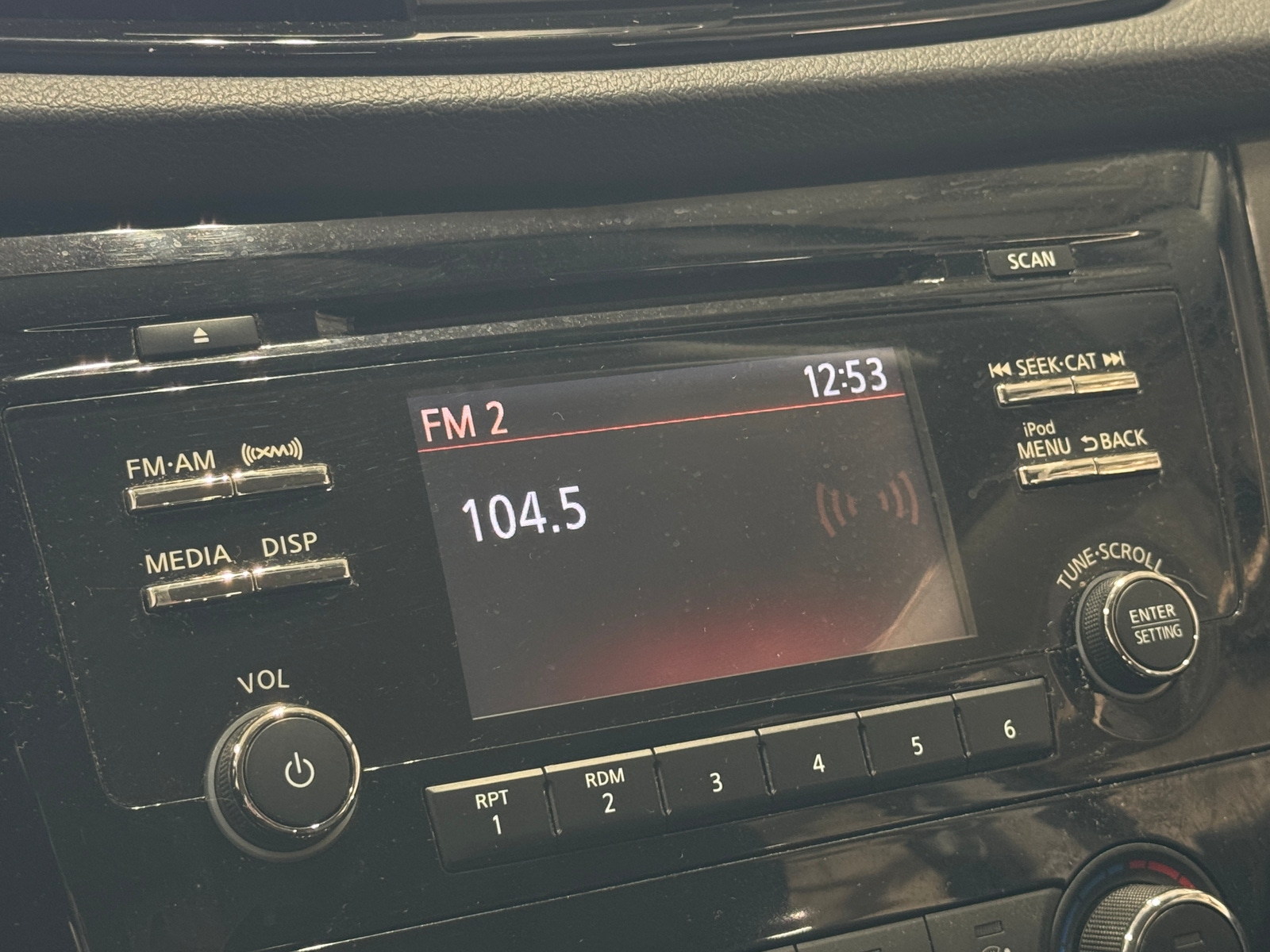 Thumbnail: 2018 Nissan Rogue Sport - 4