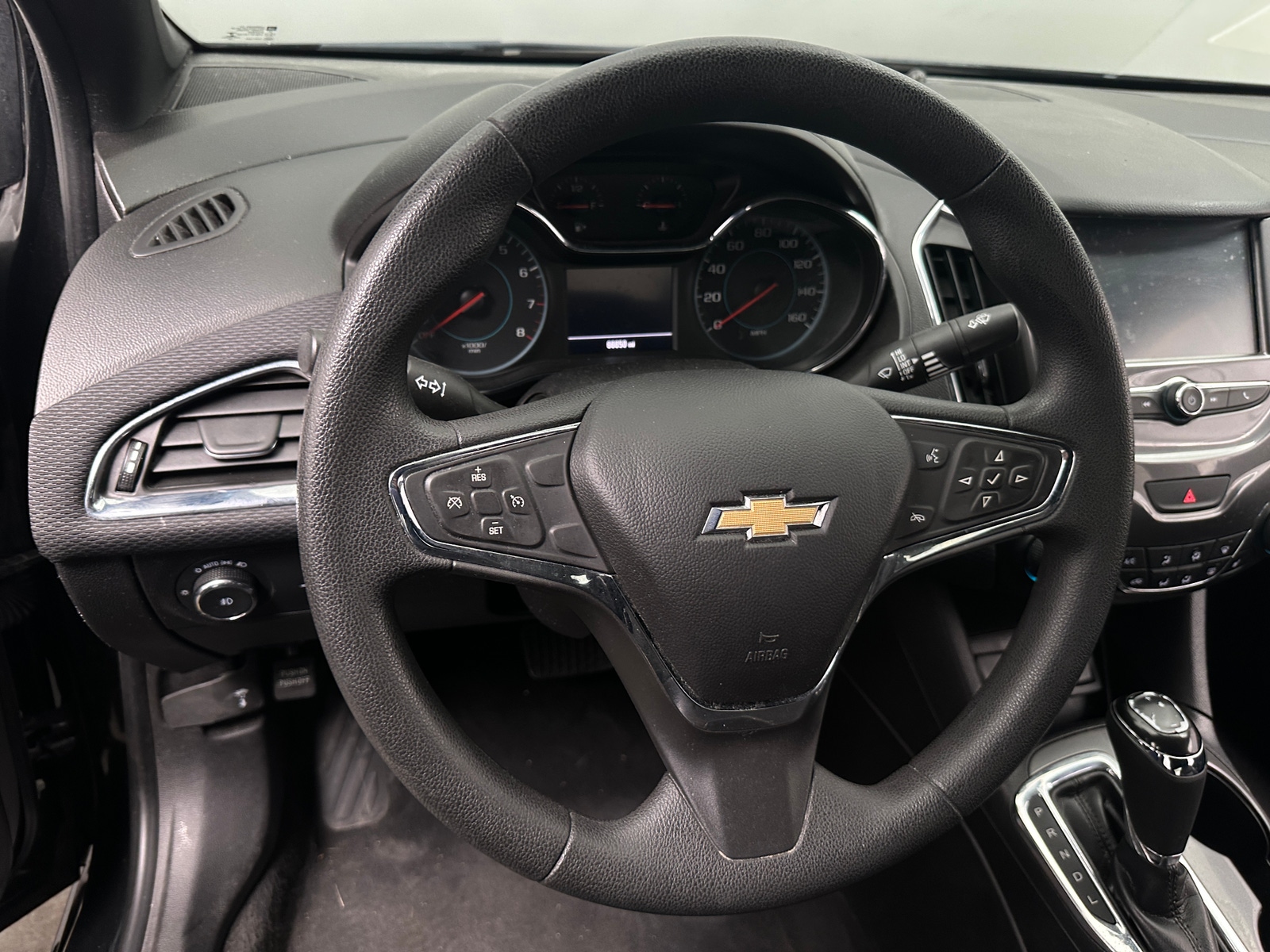 Thumbnail: 2018 Chevrolet Cruze - 5