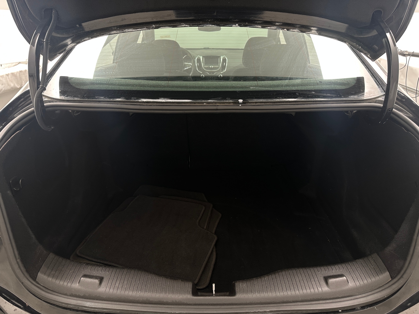 Thumbnail: 2018 Chevrolet Cruze - 7