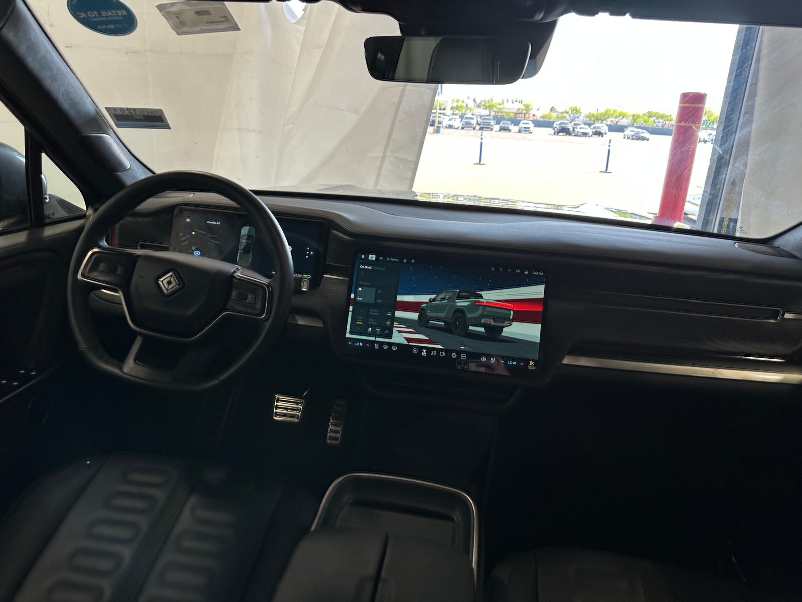 Thumbnail: 2023 Rivian R1T - 2