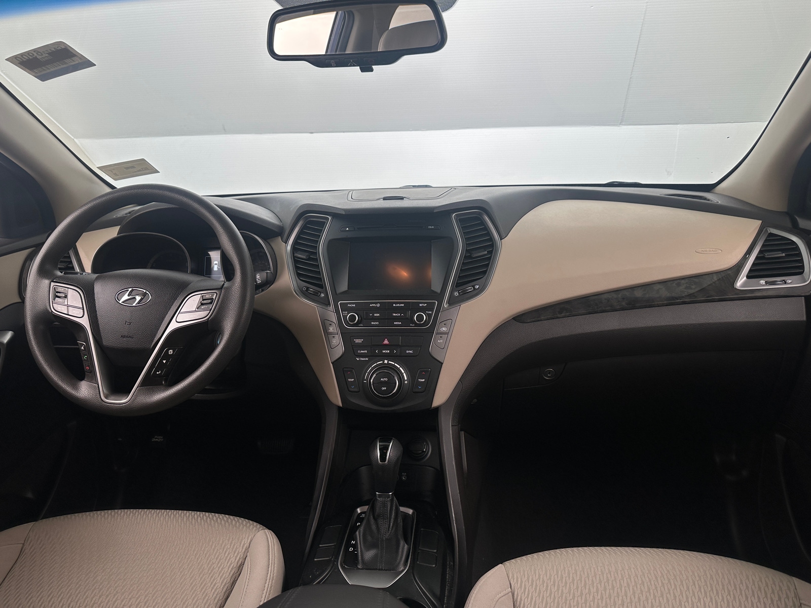 Thumbnail: 2017 Hyundai Santa Fe - 3