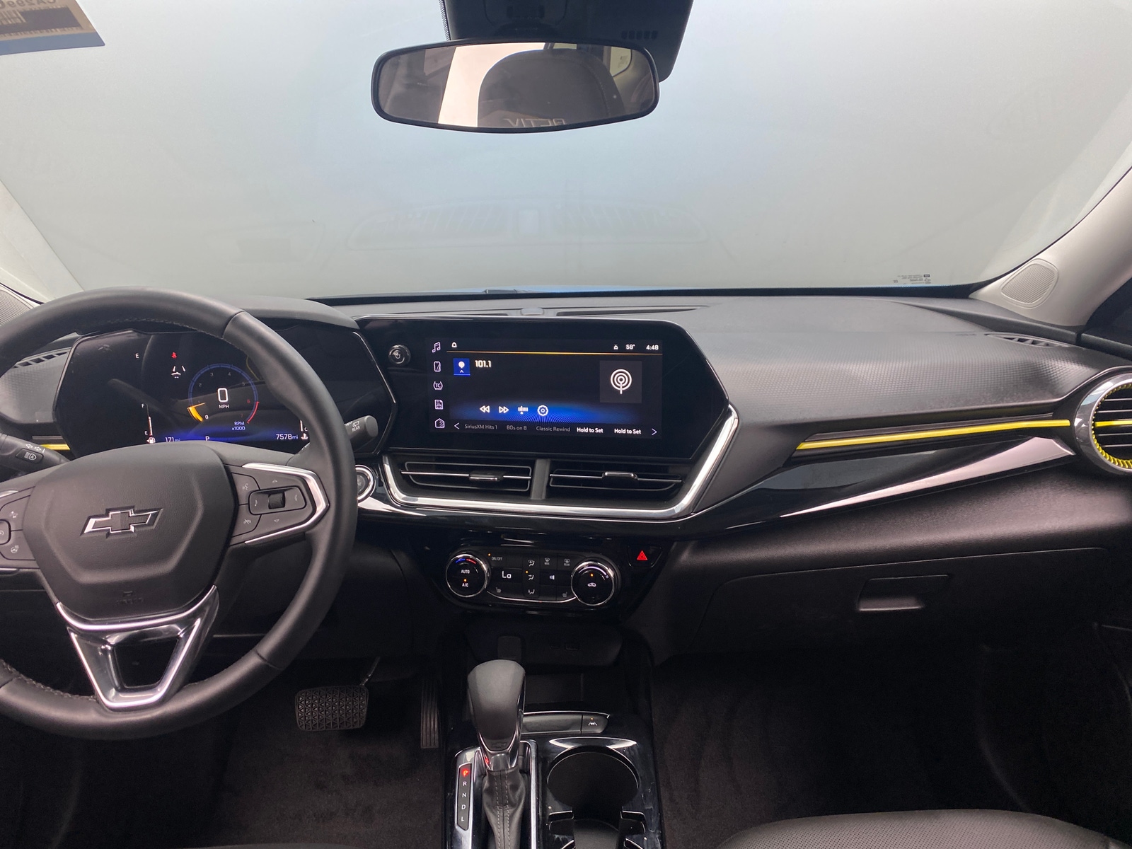 Thumbnail: 2025 Chevrolet Trax - 2