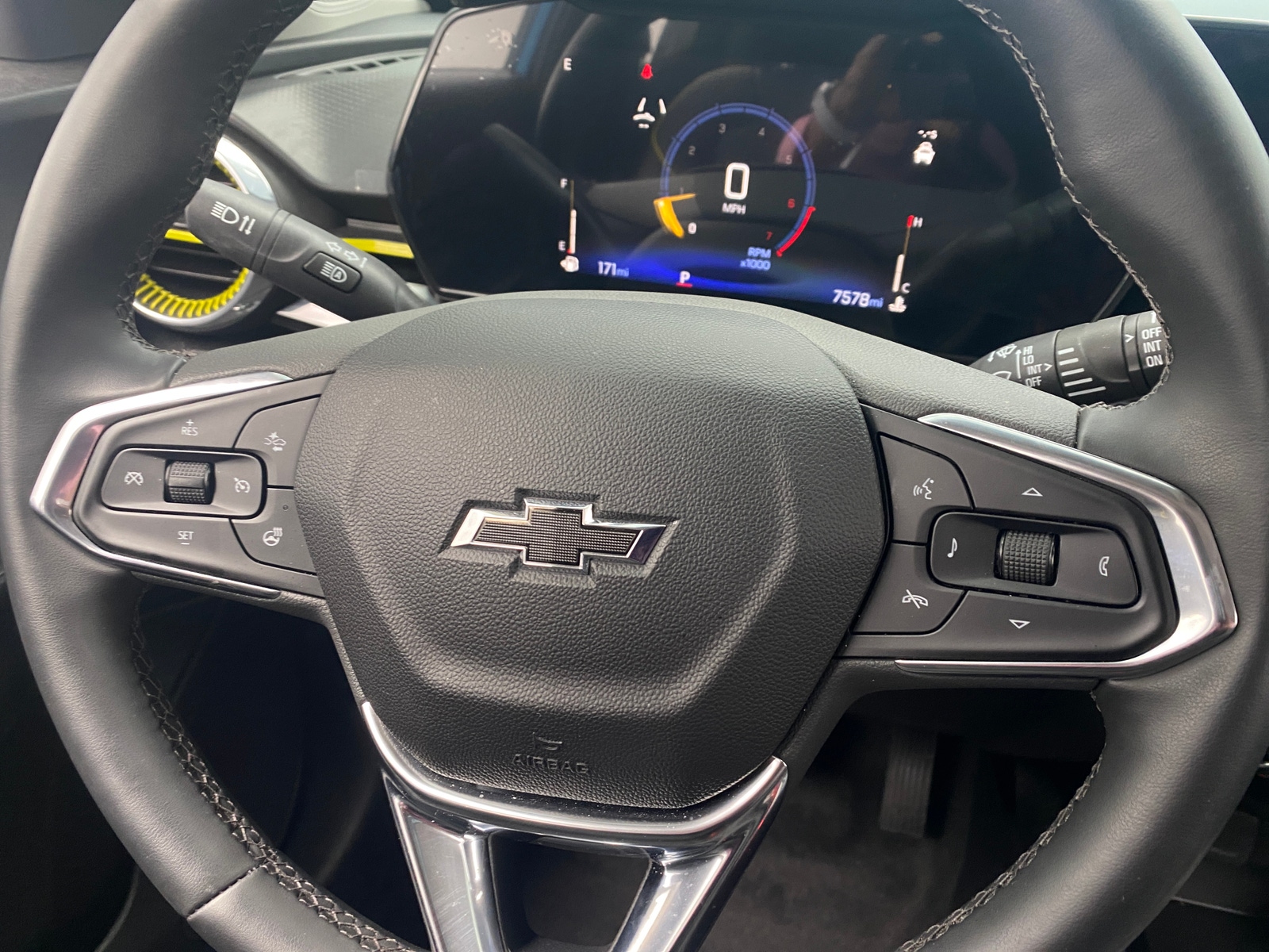 Thumbnail: 2025 Chevrolet Trax - 4