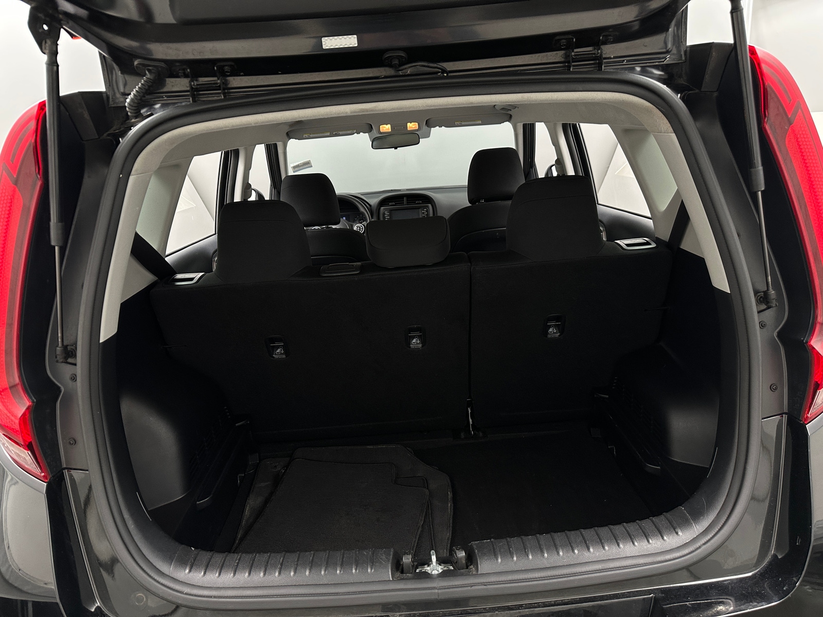 Thumbnail: 2020 Kia Soul - 7