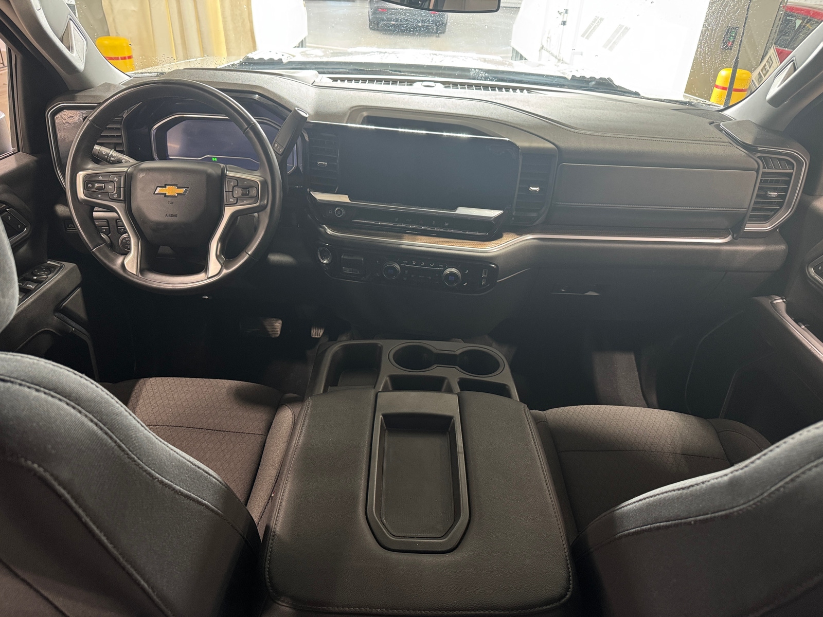 Thumbnail: 2025 Chevrolet Silverado 2500 - 3