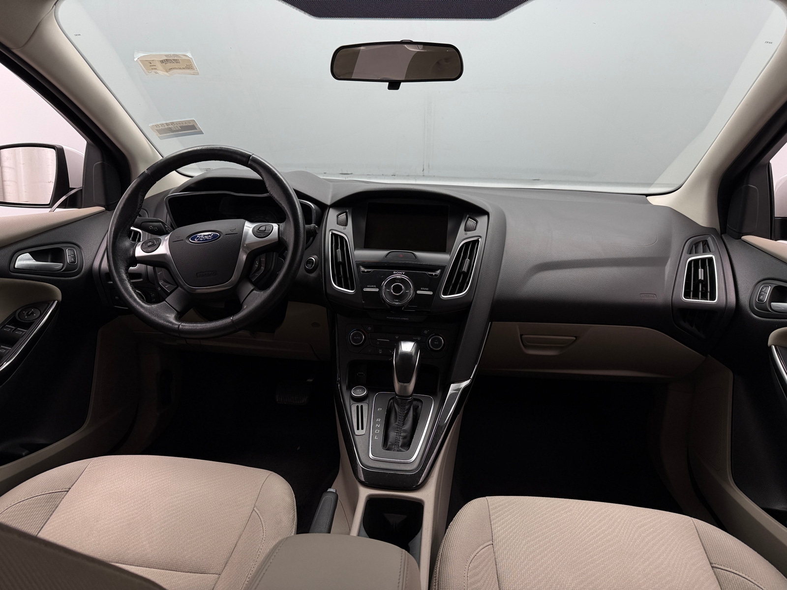 Thumbnail: 2015 Ford Focus - 3