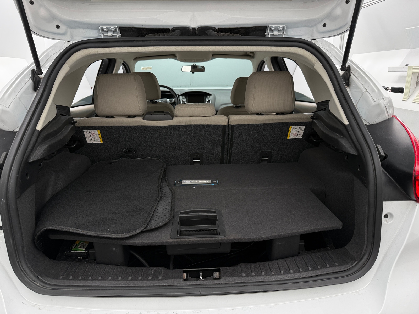 Thumbnail: 2015 Ford Focus - 7