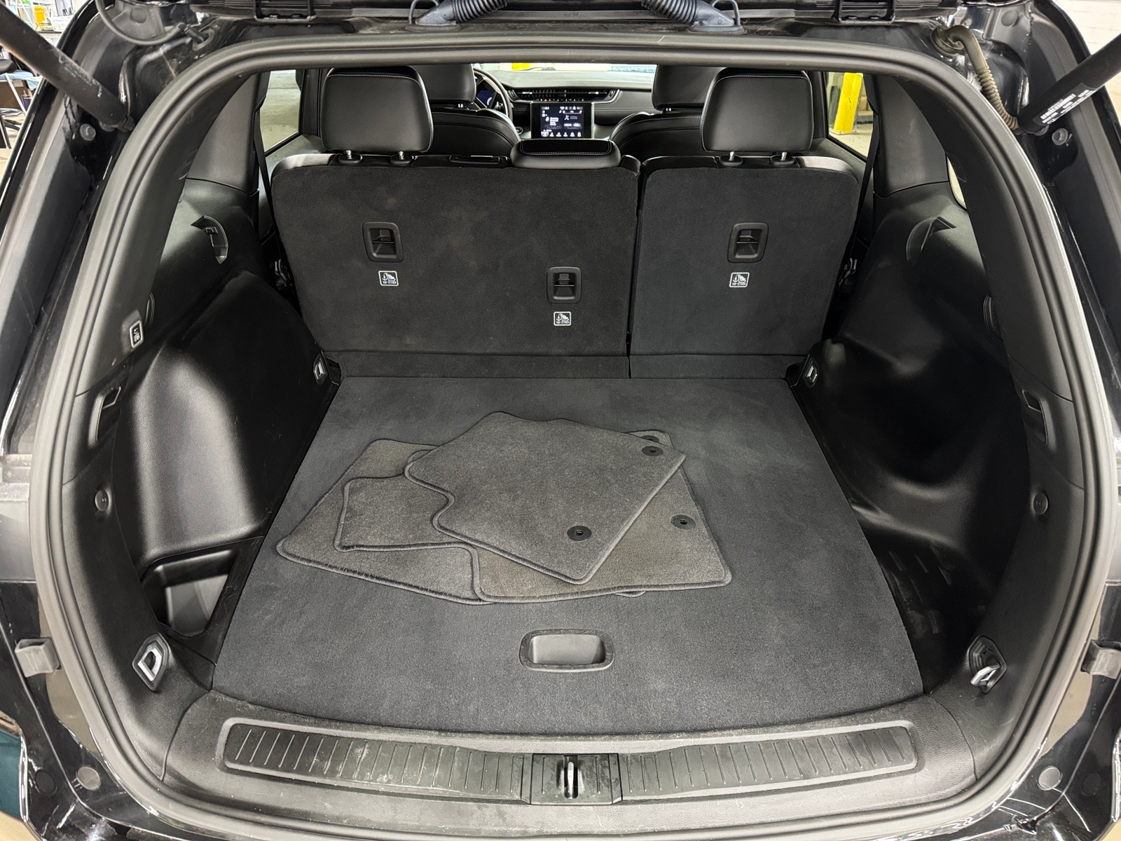 Thumbnail: 2023 Jeep Grand Cherokee - 6