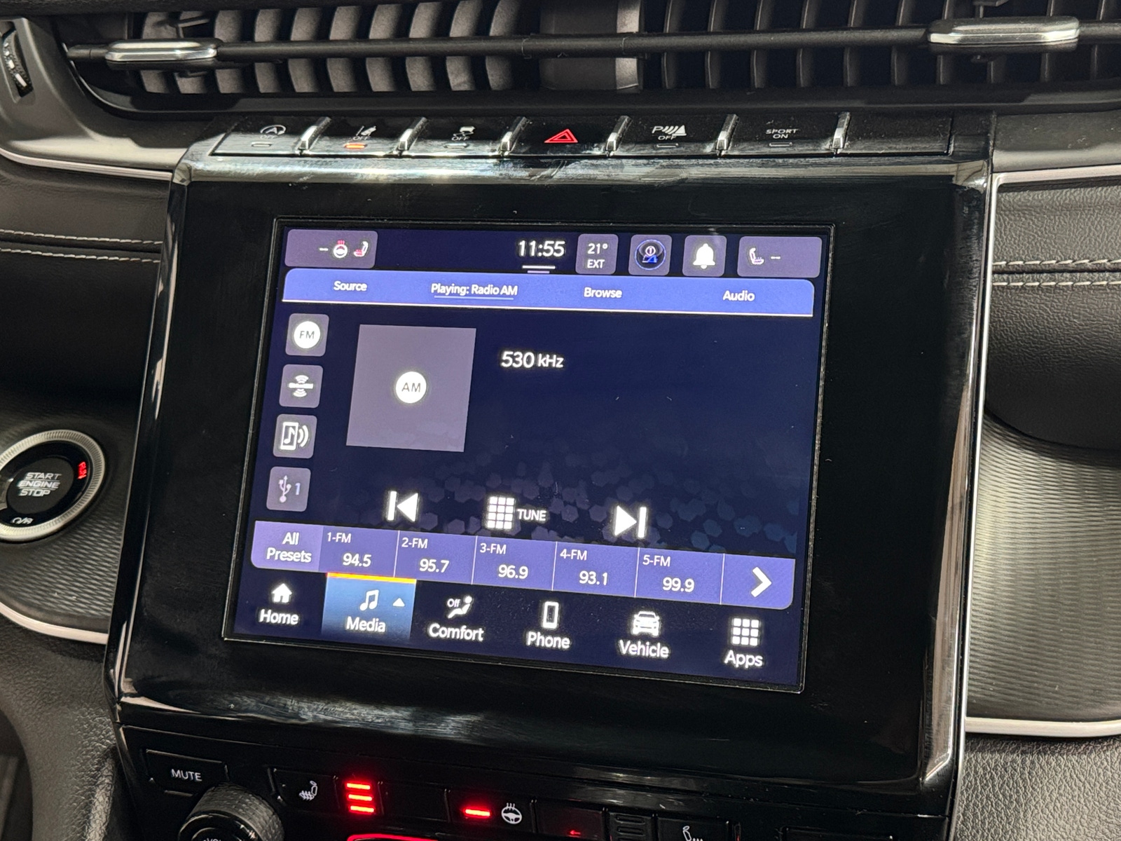 Thumbnail: 2023 Jeep Grand Cherokee - 3