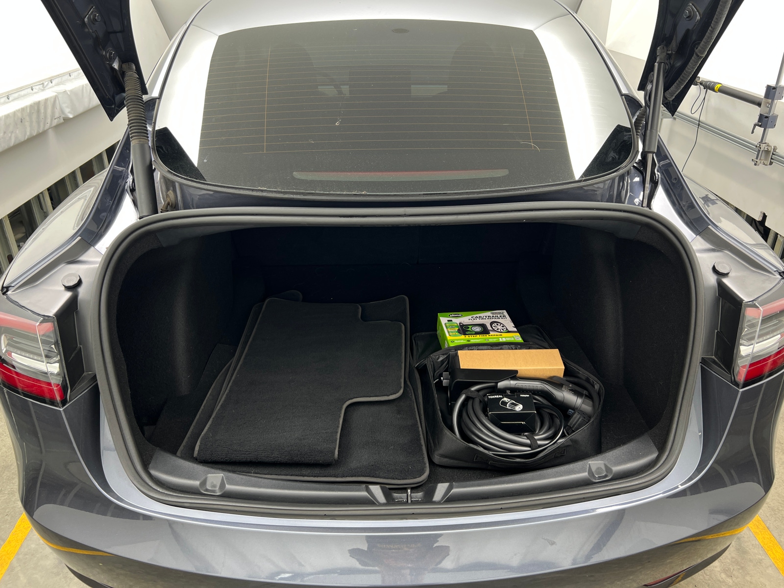 Thumbnail: 2023 Tesla Model 3 - 6