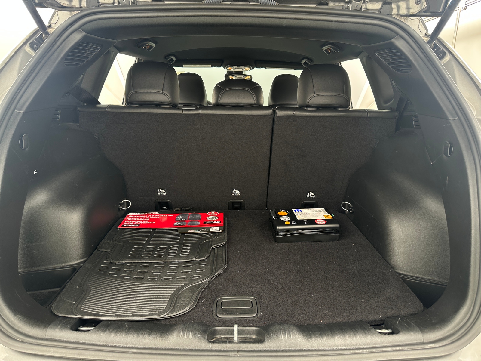 Thumbnail: 2023 Jeep Compass - 6