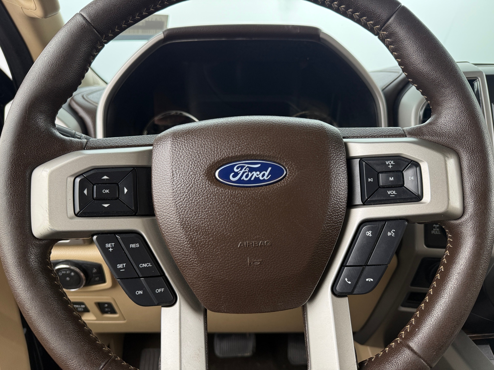 Thumbnail: 2019 Ford Econoline - 4