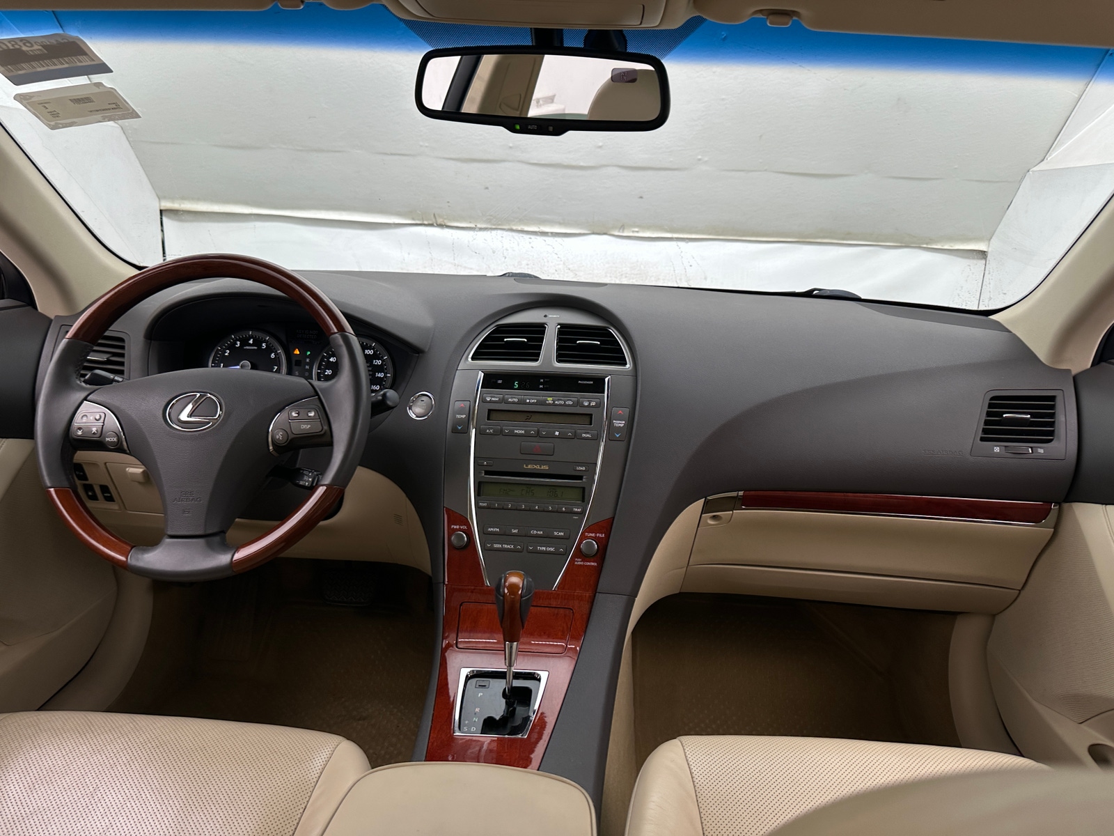 Thumbnail: 2012 Lexus ES - 2