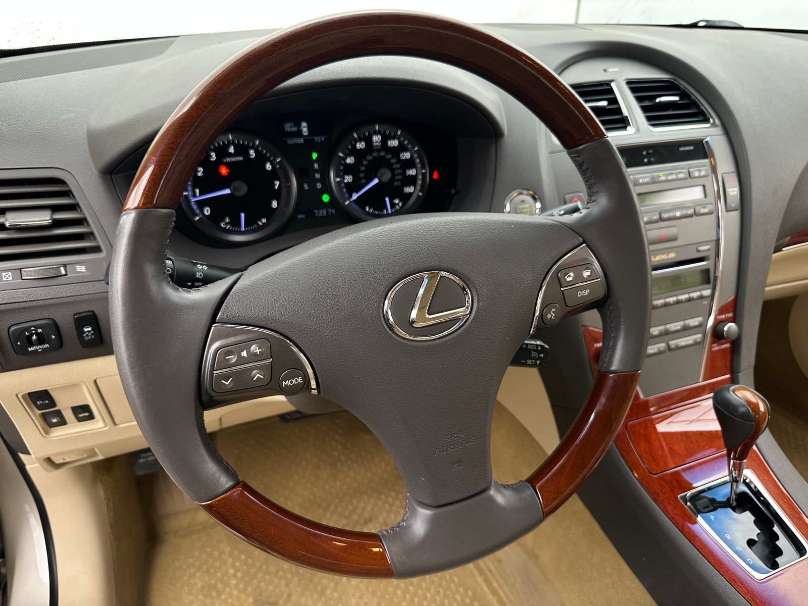 Thumbnail: 2012 Lexus ES - 4