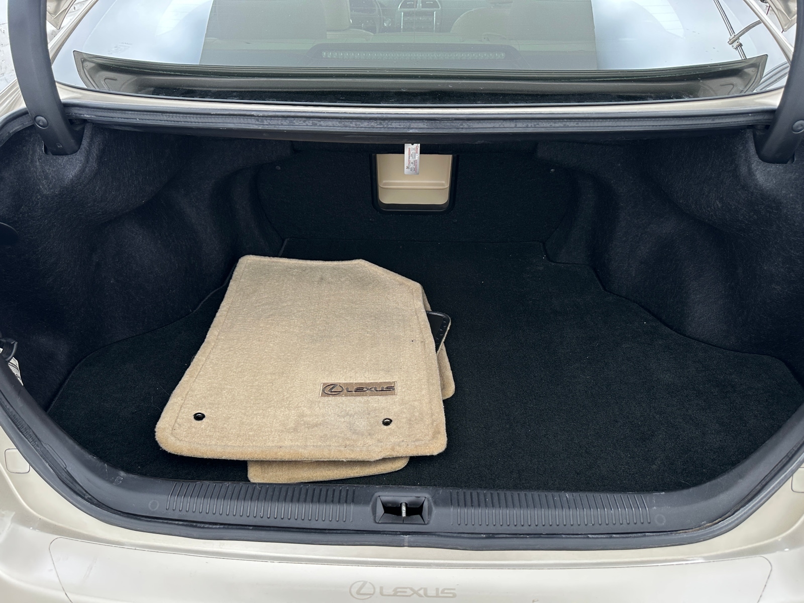 Thumbnail: 2012 Lexus ES - 6