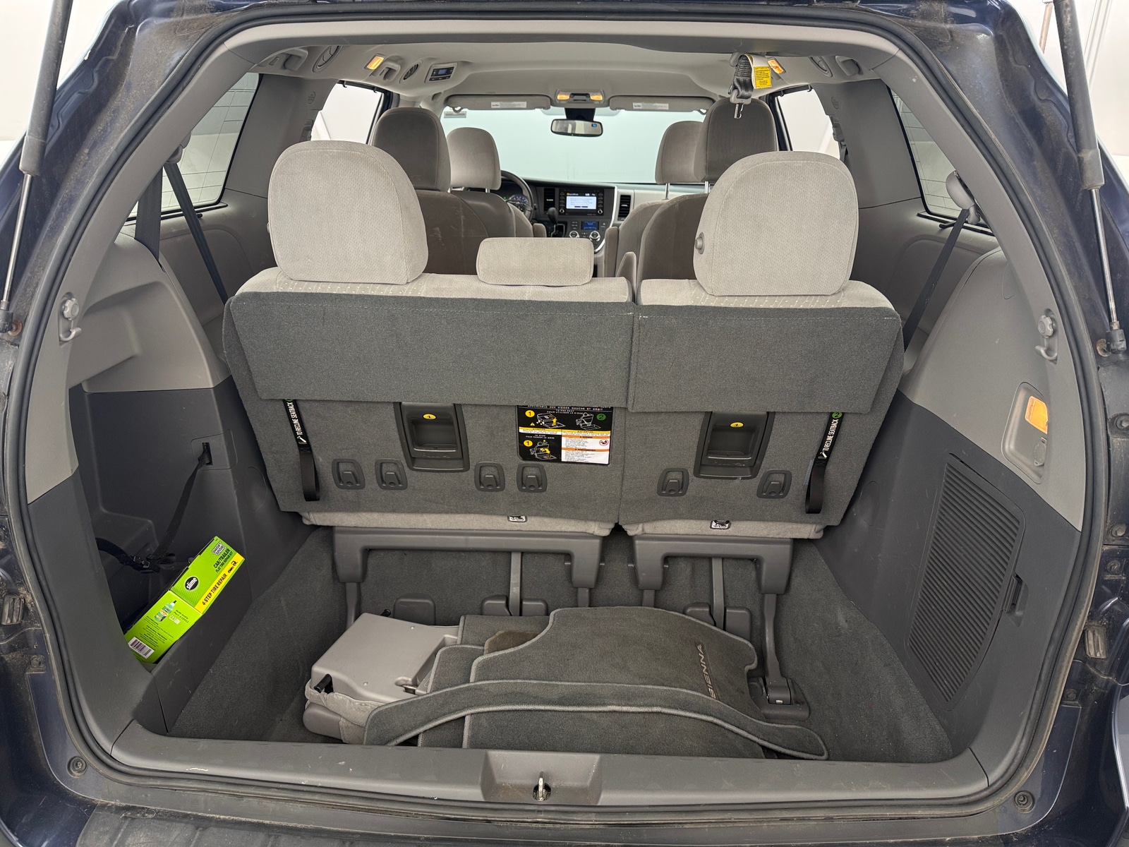 Thumbnail: 2019 Toyota Sienna - 7