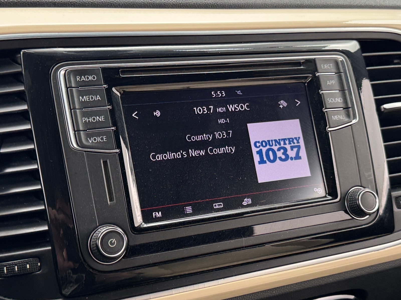 Thumbnail: 2019 Volkswagen Beetle - 4