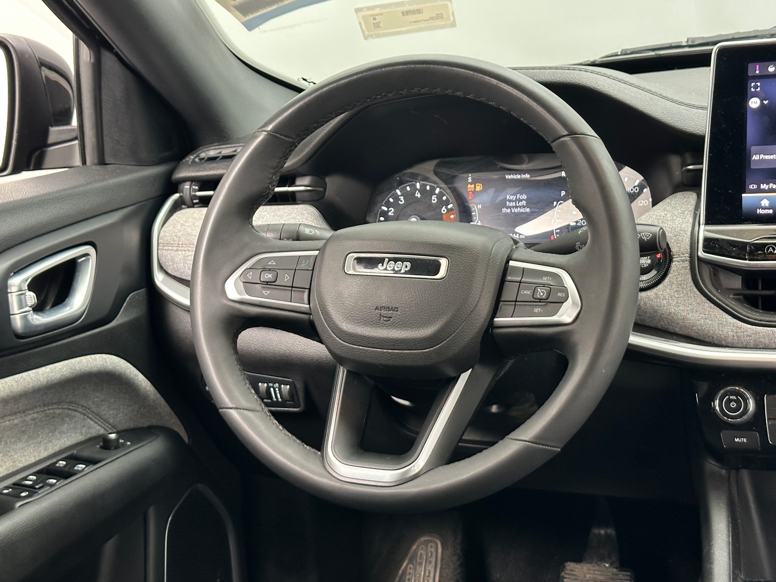 Thumbnail: 2023 Jeep Compass - 4