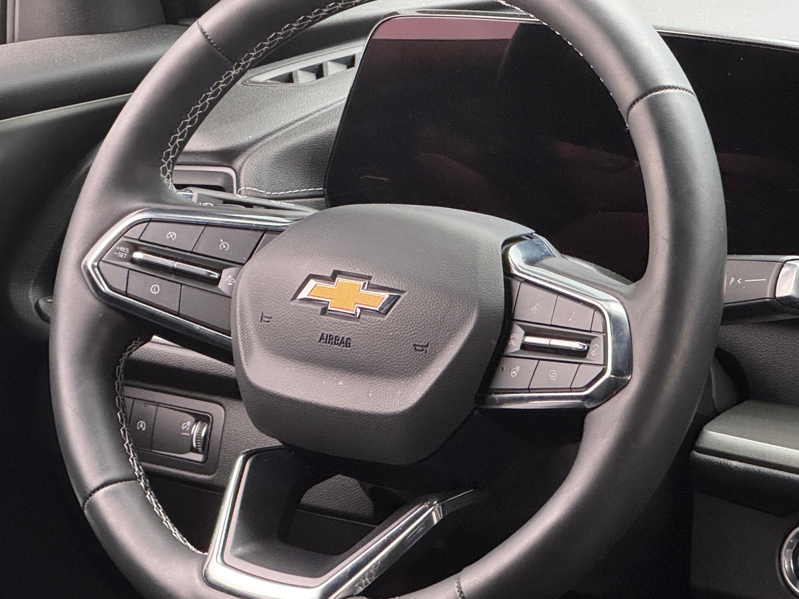 Thumbnail: 2026 Chevrolet Traverse - 5