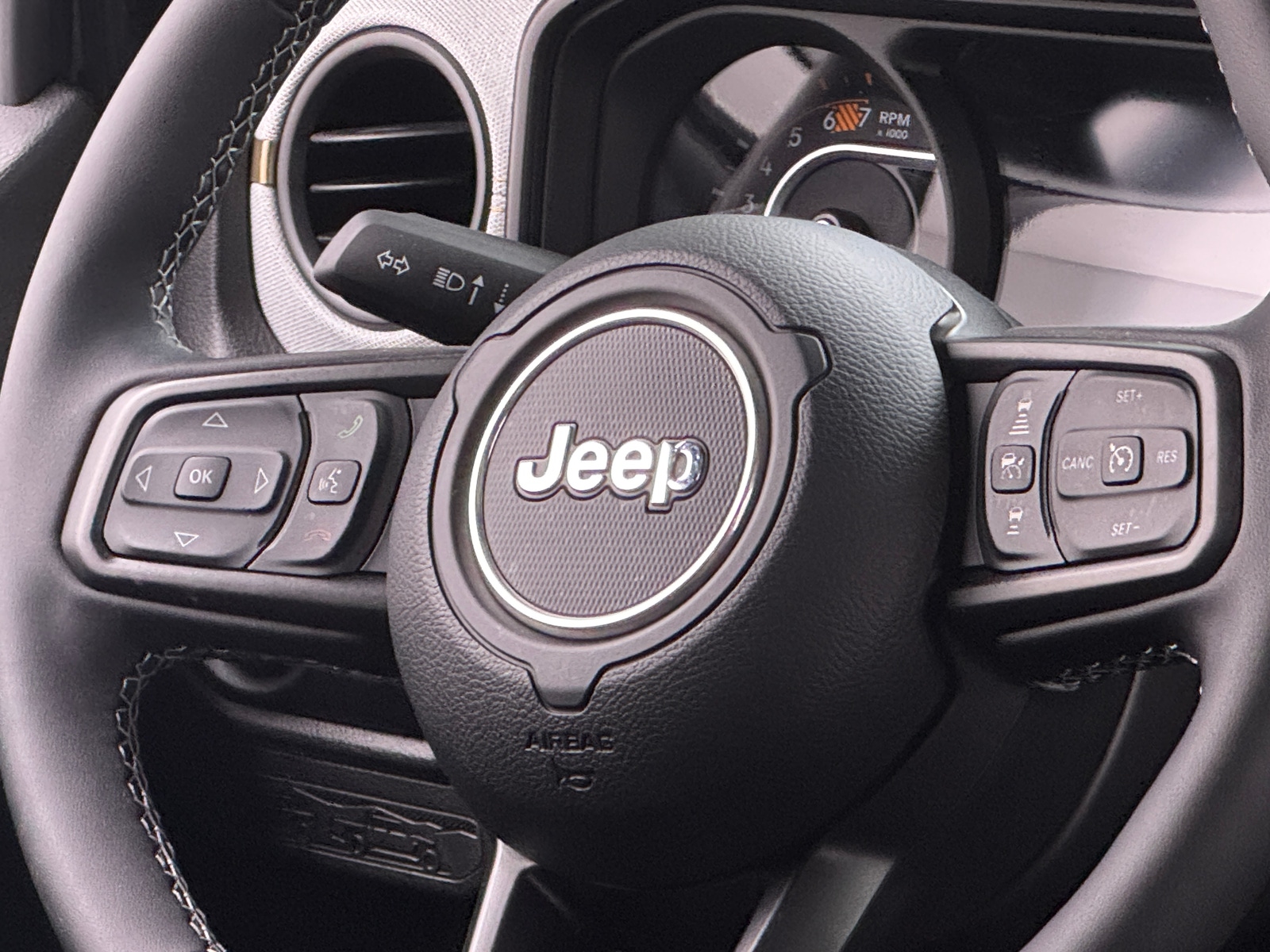 Thumbnail: 2025 Jeep Wrangler - 5