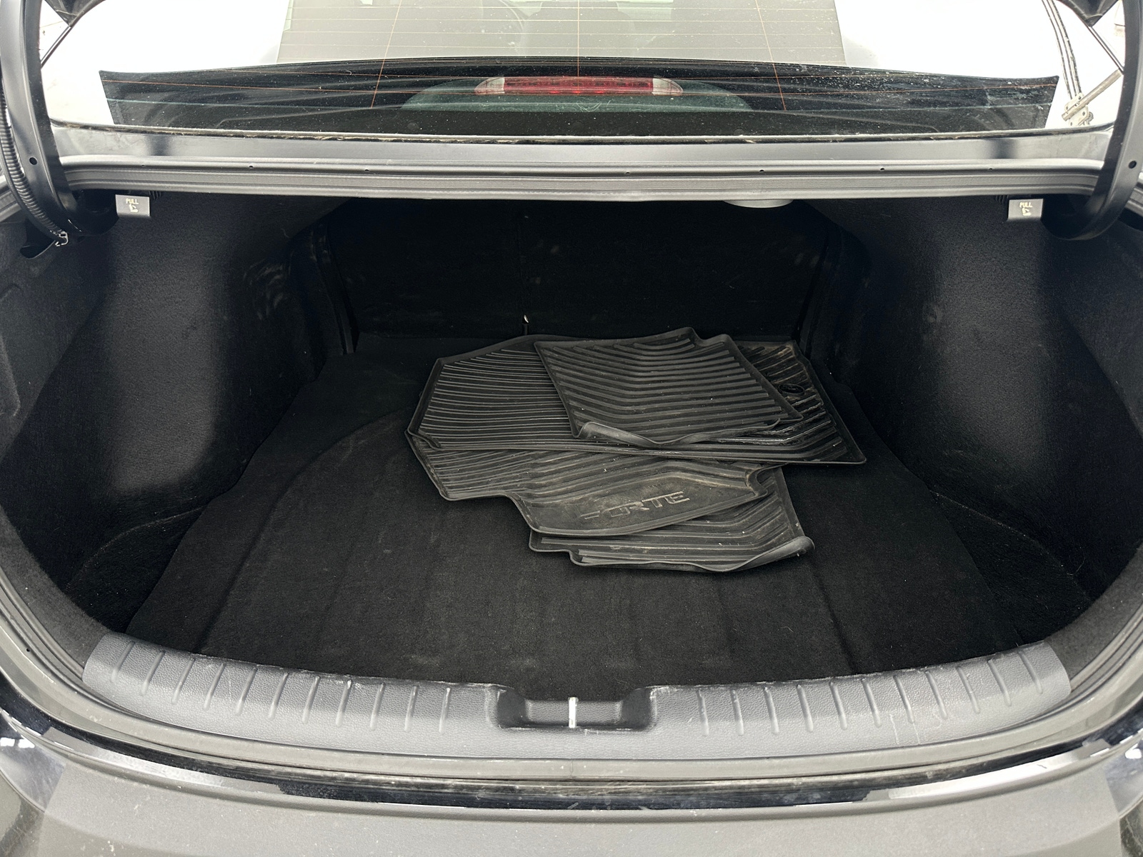 Thumbnail: 2023 Kia Forte - 7