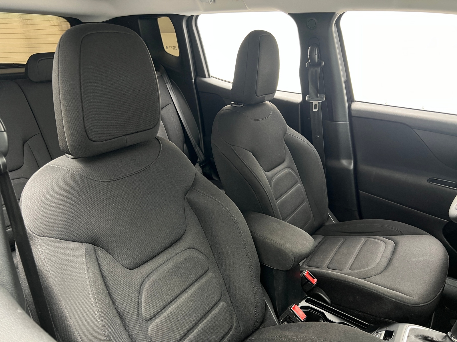 Thumbnail: 2018 Jeep Renegade - 2