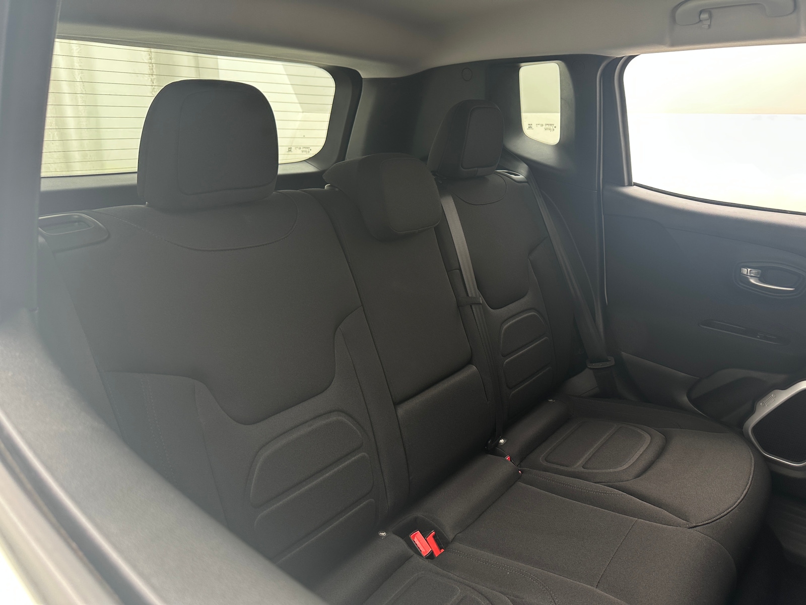 Thumbnail: 2018 Jeep Renegade - 6