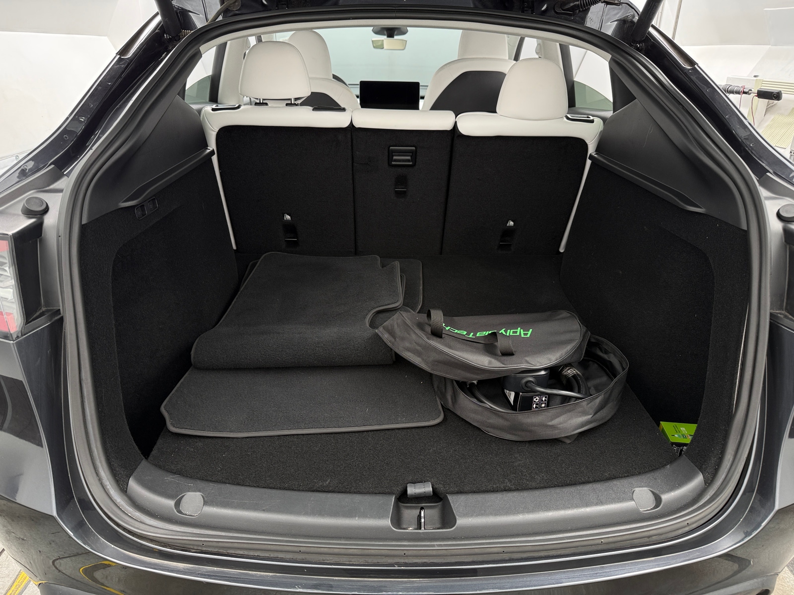 Thumbnail: 2024 Tesla Model Y - 6