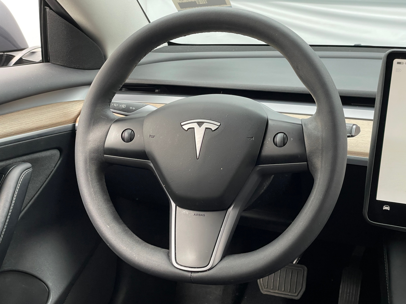 Thumbnail: 2023 Tesla Model 3 - 2