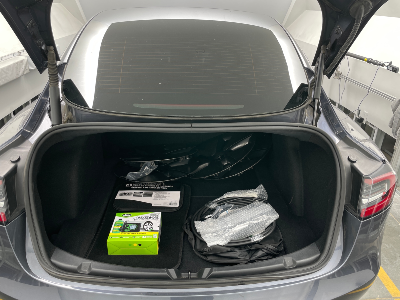 Thumbnail: 2023 Tesla Model 3 - 4