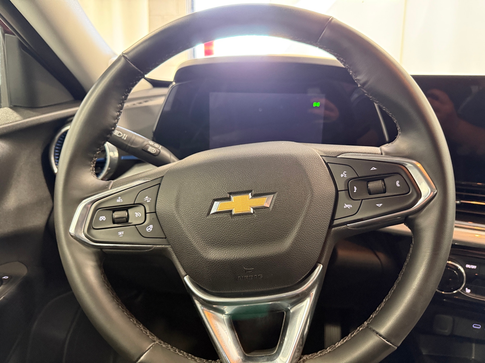 Thumbnail: 2025 Chevrolet Trax - 5