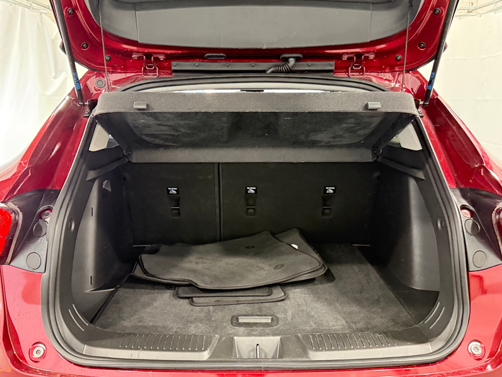 Thumbnail: 2025 Chevrolet Trax - 7