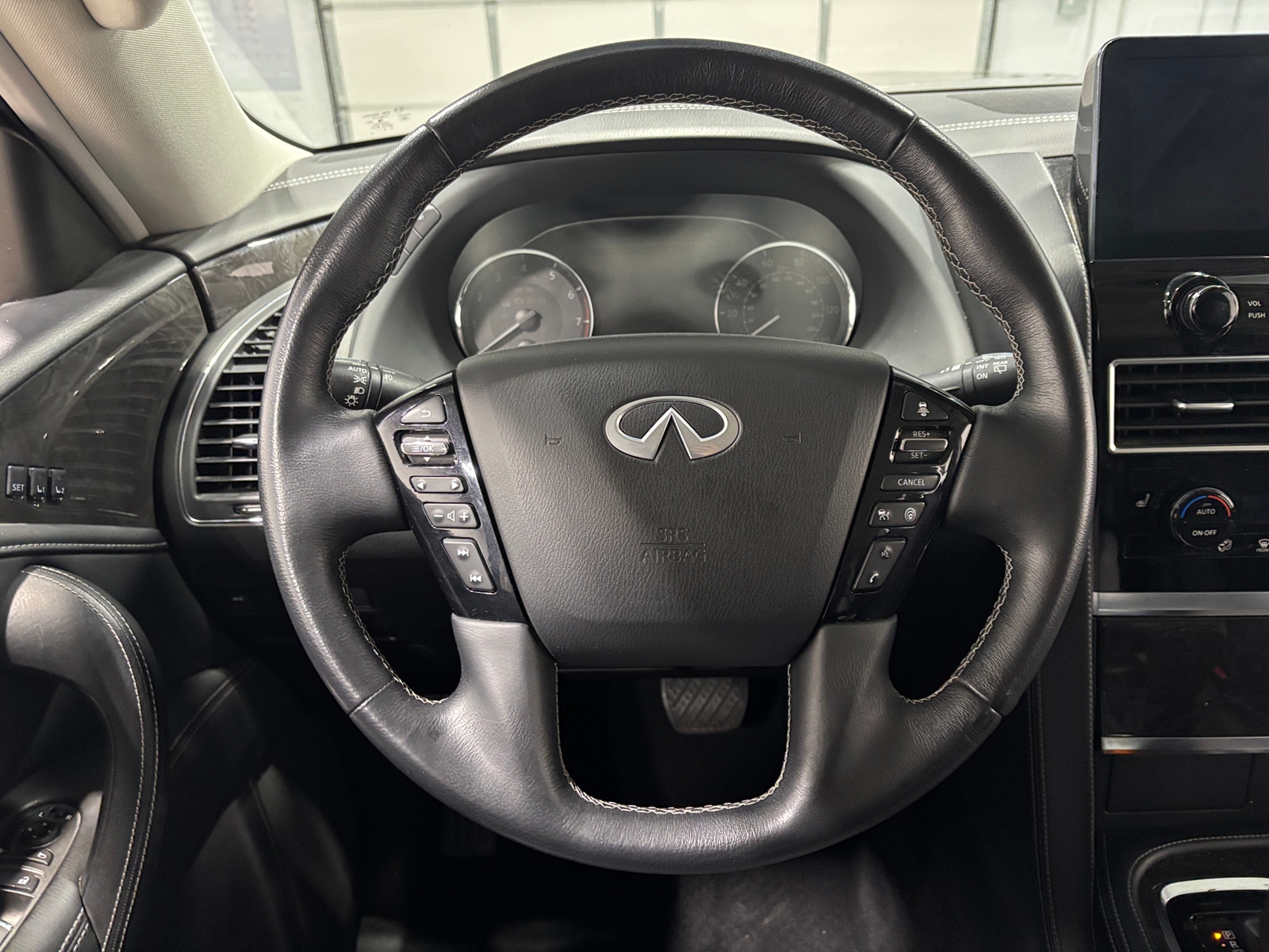 Thumbnail: 2024 INFINITI QX80 - 4