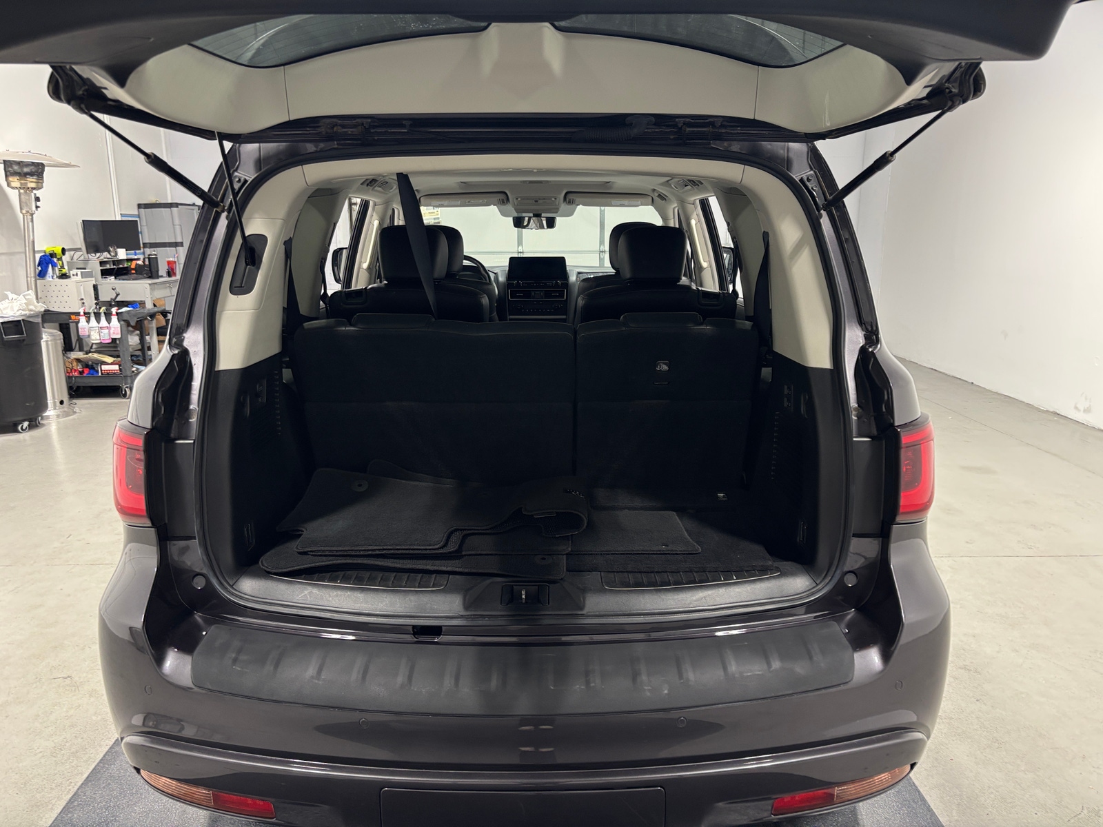 Thumbnail: 2024 INFINITI QX80 - 6