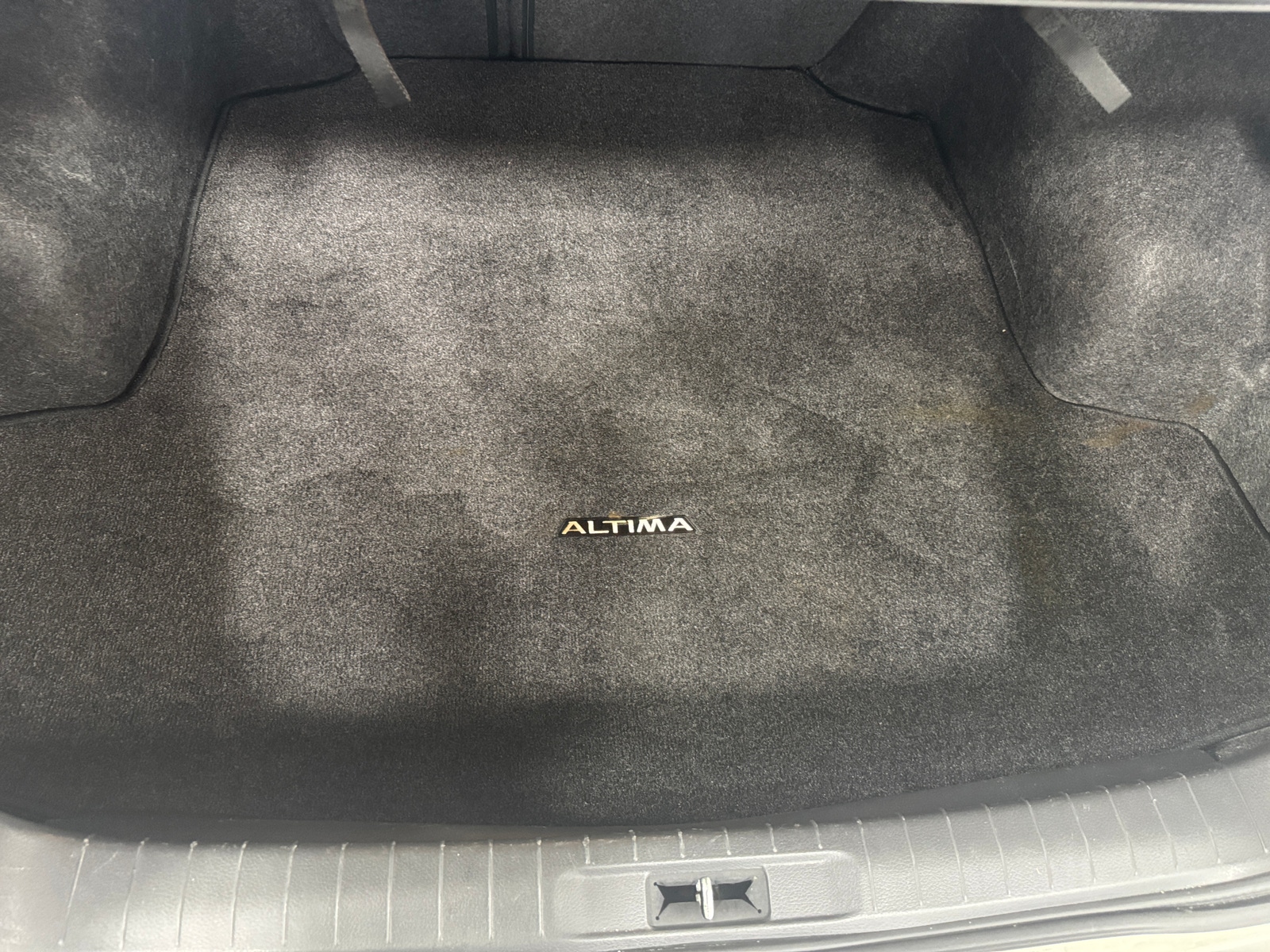 Thumbnail: 2017 Nissan Altima - 7