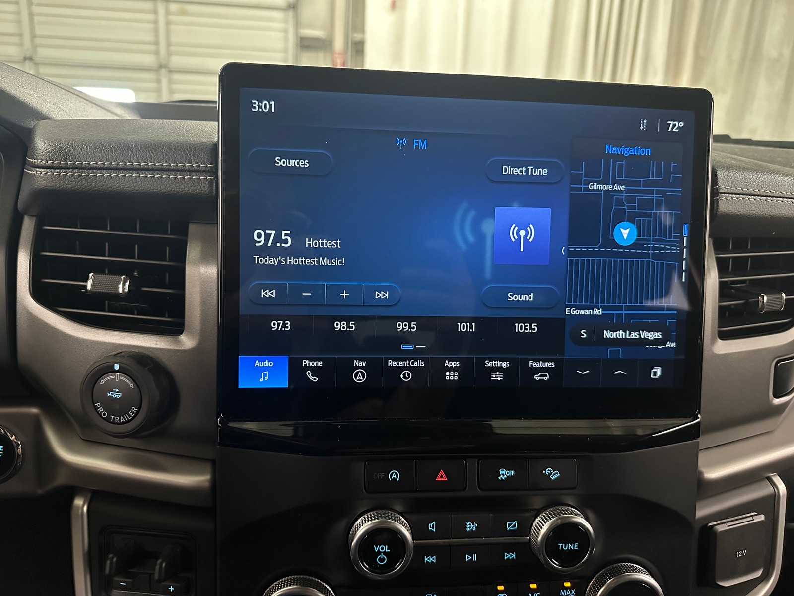 Thumbnail: 2023 Ford Expedition MAX - 4