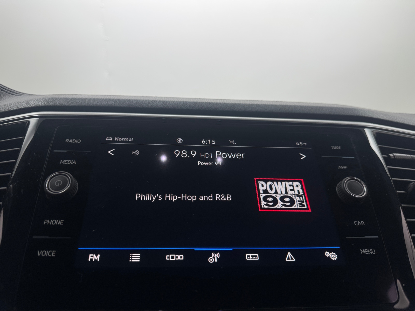 Thumbnail: 2023 Volkswagen Atlas - 3