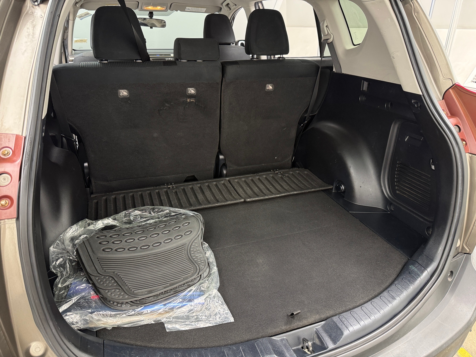 Thumbnail: 2014 Toyota RAV4 - 7